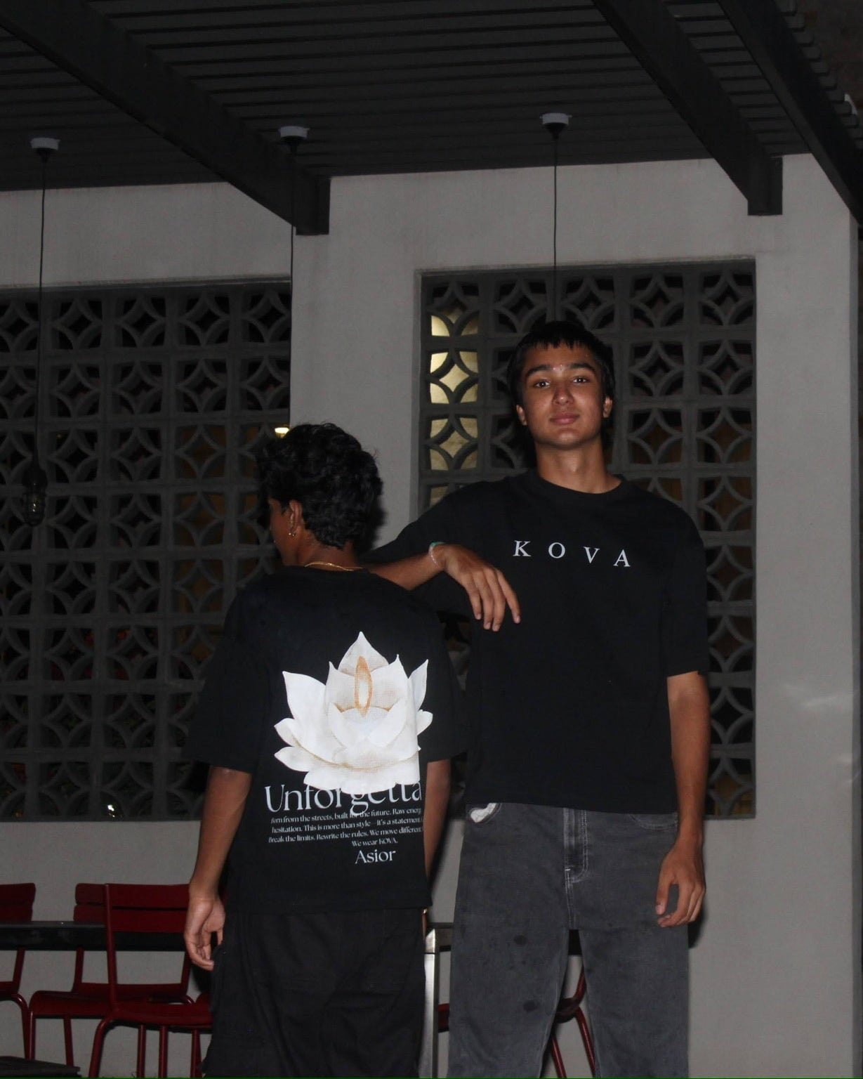 Kova Eternal Lotus Graphic T-Shirt